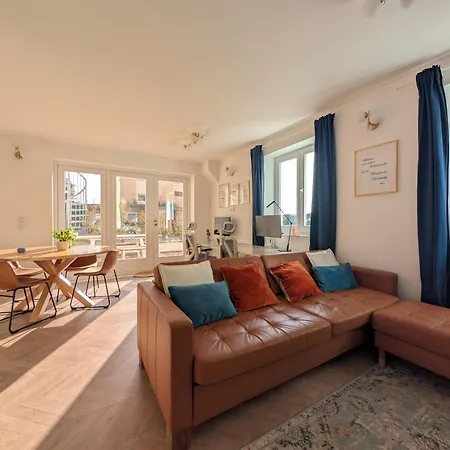 Dvnest - Premium 1br Designed For Remote Work
